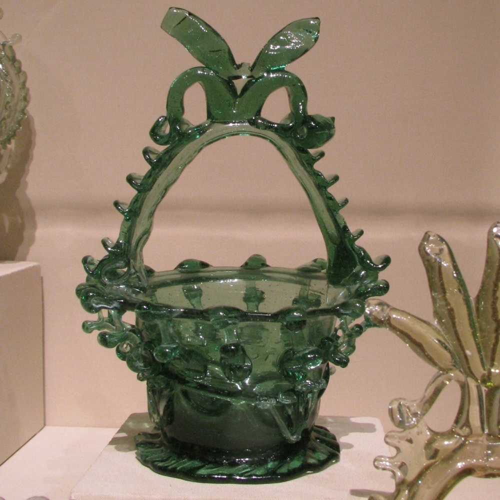 Meet your Posher, Isis